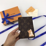 Обложка на паспорт Louis Vuitton Артикул LUX-23404. Вид 1