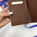 Обложка на паспорт Louis Vuitton Артикул LUX-23404. Вид 3