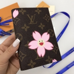 Обложка на паспорт Louis Vuitton Артикул LUX-23406. Вид 2
