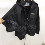 Куртка женская Prada Артикул LUX-26496. Вид 2