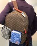 Рюкзак мужской  Louis Vuitton Артикул LUX-37924. Вид 1