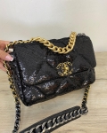 Сумка женская Chanel 19 Chanel Артикул LUX-34001. Вид 1