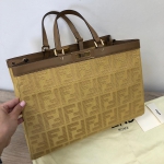 Сумка женская PEEKABOO X-TOTE Fendi Артикул LUX-34986. Вид 1