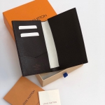 Обложка для паспорта Louis Vuitton Артикул LUX-38084. Вид 3