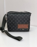 Сумка   мужская Louis Vuitton Артикул LUX-40235. Вид 2