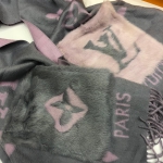 Шарф  Louis Vuitton Артикул LUX-40929. Вид 2