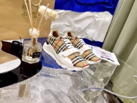 Кроссовки Burberry Артикул LUX-82932. Вид 1