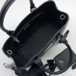 Сумка женская Prada Артикул LUX-32257. Вид 3