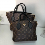 Сумка женская FLOWER ZIPPED Louis Vuitton Артикул LUX-10197. Вид 2
