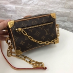 Сумка женская  Louis Vuitton  Артикул LUX-28134. Вид 3