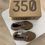  Кроссовки женские Adidas Yeezy Boost Adidas Артикул LUX-29488. Вид 2
