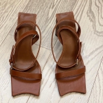 Босоножки Balenciaga Артикул LUX-30479. Вид 2