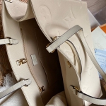 Сумка женская ONTHEGO  Louis Vuitton Артикул LUX-30583. Вид 3