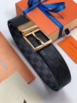 Двухсторонний ремень Louis Vuitton Артикул АКС-1154. Вид 2