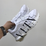 Кроссовки женские Valentino Артикул LUX-10880. Вид 1