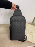 Сумка -слинг  Louis Vuitton Артикул LUX-83297. Вид 3