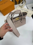Сумка-тоут On My Side Louis Vuitton Артикул LUX-83569. Вид 7