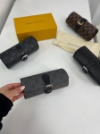 Футляр для часов Louis Vuitton Артикул LUX-84028. Вид 1