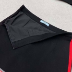 Костюм женский Prada Артикул LUX-85933. Вид 3