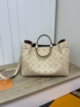Сумка женская  Louis Vuitton Артикул LUX-85944. Вид 1