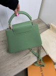 Сумка женская Capucines 27 см Louis Vuitton Артикул LUX-86099. Вид 5