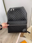 Рюкзак  Louis Vuitton Артикул LUX-88924. Вид 1