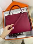 Сумка женская Kelly 28, PHW Hermes Артикул LUX-88952. Вид 4