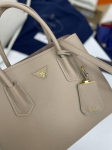 Сумка женская Prada Артикул LUX-90040. Вид 2