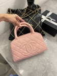 Сумка женская Chanel Артикул LUX-97064. Вид 1