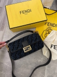 Сумка женская  Fendi Артикул LUX-99161. Вид 1