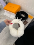 Меховые наушники Louis Vuitton Артикул LUX-99677. Вид 1