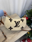 Сумка Over The Moon Louis Vuitton Артикул LUX-99703. Вид 4