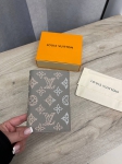 Обложка на паспорт Louis Vuitton Артикул LUX-101362. Вид 1