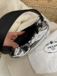 Сумка женская Prada Артикул LUX-101721. Вид 4