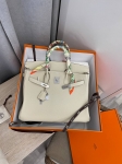 Сумка женская  Birkin, 35 PHW Hermes Артикул LUX-103432. Вид 1