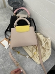 Сумка женская Capucines Louis Vuitton Артикул LUX-107221. Вид 4