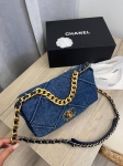 Сумка женская  Chanel Артикул LUX-107404. Вид 2