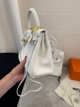 Сумка женская Kelly, 25, GHW Hermes Артикул LUX-108612. Вид 4