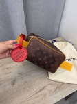 Косметичка Louis Vuitton Артикул LUX-108905. Вид 1
