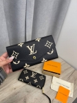 Кошелёк Louis Vuitton Артикул LUX-111768. Вид 1
