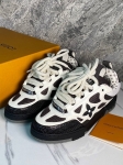 Кроссовки Louis Vuitton Артикул LUX-112369. Вид 4