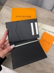 Обложка на паспорт  Louis Vuitton Артикул LUX-114020. Вид 2