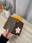 Обложка на паспорт Louis Vuitton Артикул LUX-114160. Вид 2