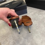 Босоножки Yves Saint Laurent Артикул LUX-114203. Вид 2