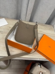 Сумка женская  Evelyne mini Hermes Артикул LUX-114427. Вид 5