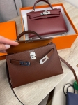 Сумка женская Kelly mini PHW, Chevre Hermes Артикул LUX-114534. Вид 9