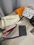 Обложка на паспорт  Louis Vuitton Артикул LUX-115681. Вид 3