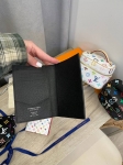 Обложка на паспорт  Louis Vuitton Артикул LUX-115680. Вид 5