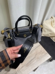 Сумка женская Biker MM Louis Vuitton Артикул LUX-119247. Вид 4