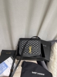 Сумка женская  Yves Saint Laurent Артикул LUX-120352. Вид 1